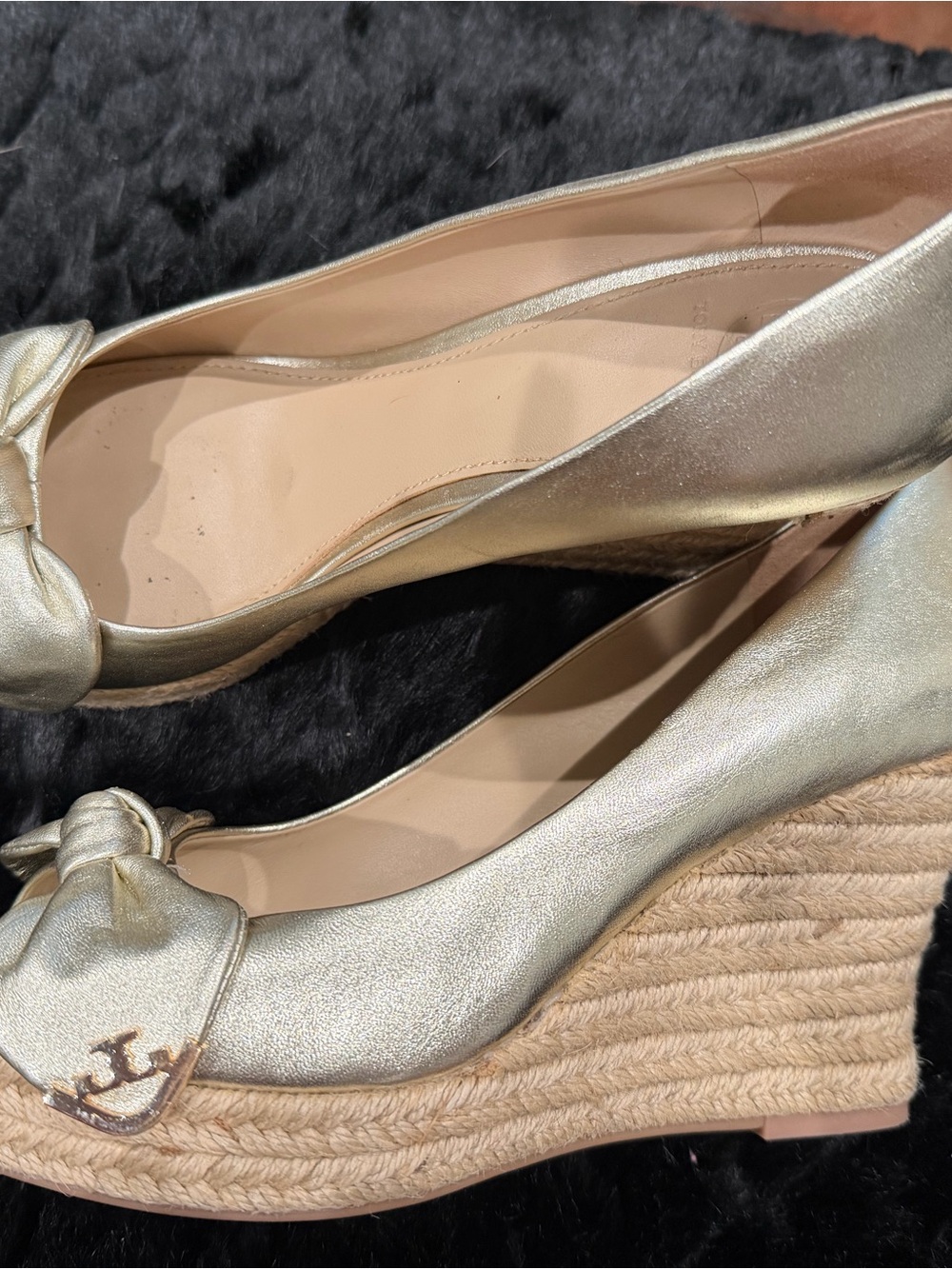 Gold Bow Peep-Toe Women’s Flats - Picture 2 of 4
